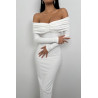 Robe longue blanche à col bateau froncés